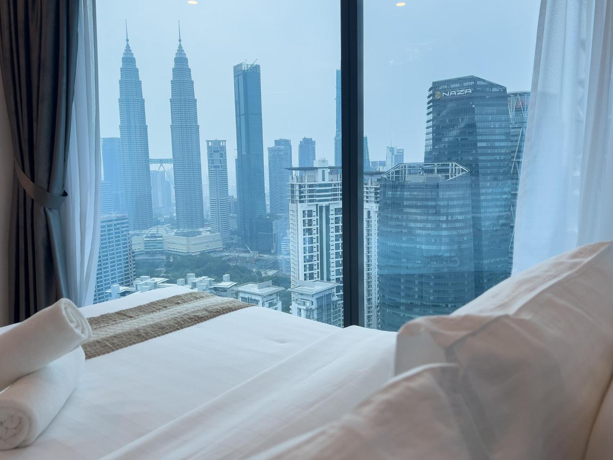 Crystal Suite At Eaton Klcc Kuala Lumpur Kültér fotó